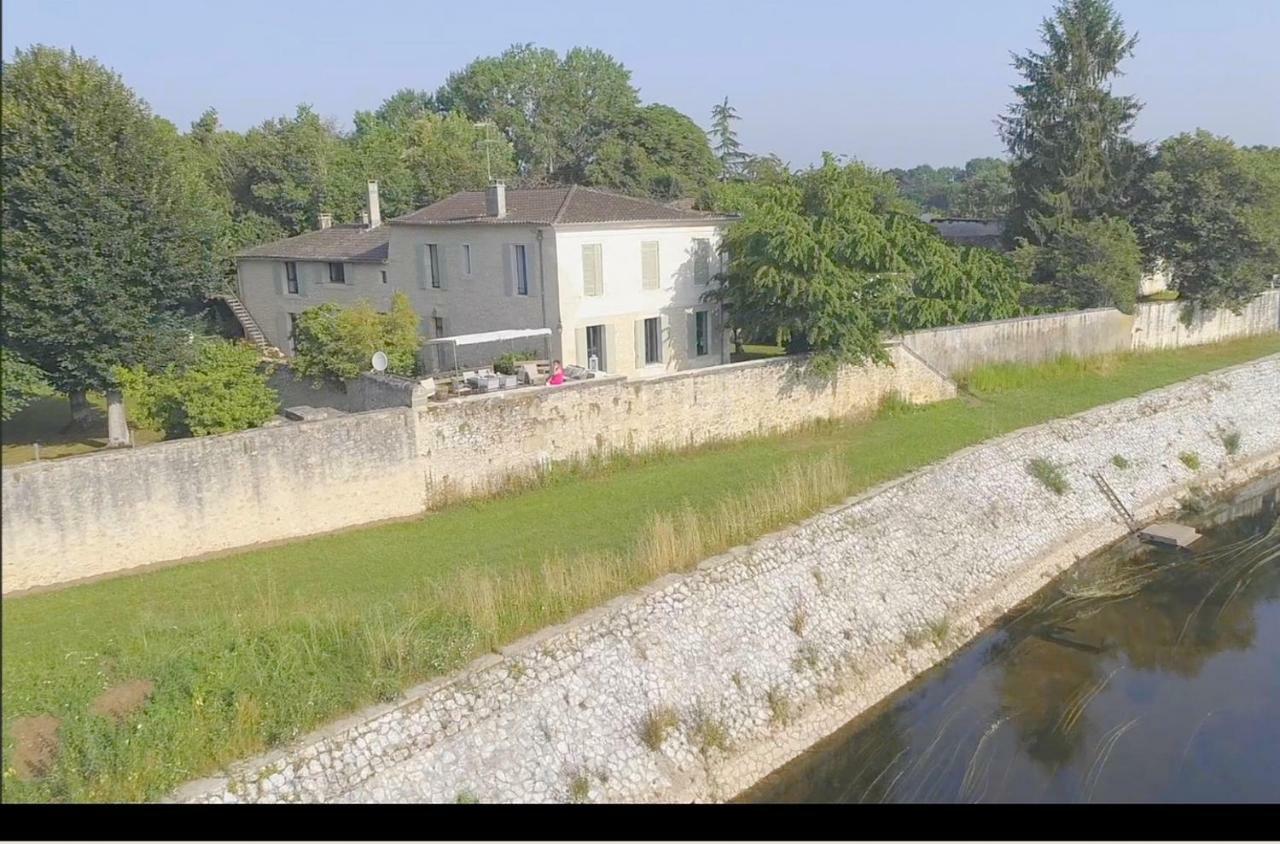 Ygeia Panzió Flaujagues Kültér fotó